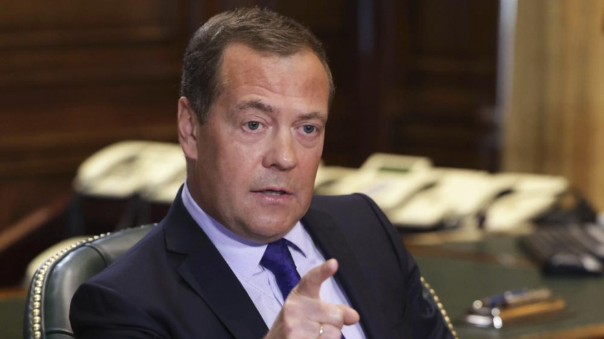 Ông Medvedev: Phương Tây “chơi cờ với tử thần” nếu đòi chia kho hạt nhân Nga